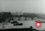 Standbild deutsche Flugzeuge London England Vereinigtes Königreich, 1944, aus Sekunde 25 historischem Filmmaterial Videoclip 65675053988