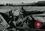 Immagine di Aerei tedeschi bomba posizioni sovietica Fronte orientale teatro europeo, 1944, secondo 8 filmato di repertorio 65675054006
