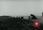 Immagine di Aerei tedeschi bomba posizioni sovietica Fronte orientale teatro europeo, 1944, secondo 17 filmato di repertorio 65675054006