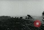 Immagine di Aerei tedeschi bomba posizioni sovietica Fronte orientale teatro europeo, 1944, secondo 18 filmato di repertorio 65675054006