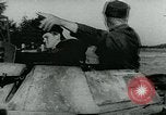 Immagine di Aerei tedeschi bomba posizioni sovietica Fronte orientale teatro europeo, 1944, secondo 22 filmato di repertorio 65675054006