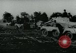 Immagine di Aerei tedeschi bomba posizioni sovietica Fronte orientale teatro europeo, 1944, secondo 26 filmato di repertorio 65675054006