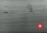 Immagine di Aerei tedeschi bomba posizioni sovietica Fronte orientale teatro europeo, 1944, secondo 57 filmato di repertorio 65675054006