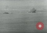 Immagine di Aerei tedeschi bomba posizioni sovietica Fronte orientale teatro europeo, 1944, secondo 59 filmato di repertorio 65675054006