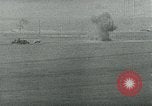 Immagine di Aerei tedeschi bomba posizioni sovietica Fronte orientale teatro europeo, 1944, secondo 60 filmato di repertorio 65675054006