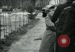 Standbild Beerdigung des deutschen Generalmajors Adelbert Schulz Deutschland, 1944, aus Sekunde 36 historischem Filmmaterial Videoclip 65675054009