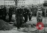 Standbild Beerdigung des deutschen Generalmajors Adelbert Schulz Deutschland, 1944, aus Sekunde 43 historischem Filmmaterial Videoclip 65675054009