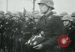 Standbild Beerdigung des deutschen Generalmajors Adelbert Schulz Deutschland, 1944, aus Sekunde 51 historischem Filmmaterial Videoclip 65675054009