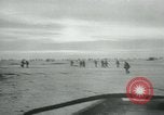 Standbild Deutsche Truppen kämpfen Sowjets in Russland im Winter Russland, 1942, aus Sekunde 52 historischem Filmmaterial Videoclip 65675054011
