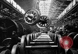 Standbild Lokomotivfabrik Russland Sowjetunion, 1947, aus Sekunde 39 historischem Filmmaterial Videoclip 65675054017