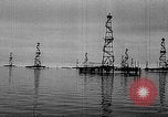 Standbild Ölindustrie Baku Aserbaidschan, 1947, aus Sekunde 5 historischem Filmmaterial Videoclip 65675054018