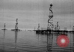 Standbild Ölindustrie Baku Aserbaidschan, 1947, aus Sekunde 11 historischem Filmmaterial Videoclip 65675054018