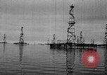 Standbild Ölindustrie Baku Aserbaidschan, 1947, aus Sekunde 12 historischem Filmmaterial Videoclip 65675054018