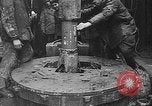 Standbild Ölindustrie Baku Aserbaidschan, 1947, aus Sekunde 27 historischem Filmmaterial Videoclip 65675054018
