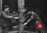 Standbild Ölindustrie Baku Aserbaidschan, 1947, aus Sekunde 30 historischem Filmmaterial Videoclip 65675054018