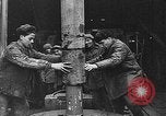 Standbild Ölindustrie Baku Aserbaidschan, 1947, aus Sekunde 31 historischem Filmmaterial Videoclip 65675054018