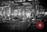Standbild Reifenfabrik Russland Sowjetunion, 1947, aus Sekunde 8 historischem Filmmaterial Videoclip 65675054019