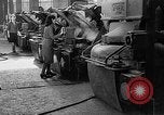 Standbild Reifenfabrik Russland Sowjetunion, 1947, aus Sekunde 17 historischem Filmmaterial Videoclip 65675054019