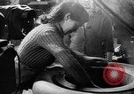 Standbild Reifenfabrik Russland Sowjetunion, 1947, aus Sekunde 20 historischem Filmmaterial Videoclip 65675054019