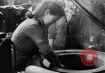 Standbild Reifenfabrik Russland Sowjetunion, 1947, aus Sekunde 21 historischem Filmmaterial Videoclip 65675054019