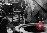 Standbild Reifenfabrik Russland Sowjetunion, 1947, aus Sekunde 22 historischem Filmmaterial Videoclip 65675054019