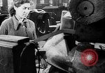 Standbild Reifenfabrik Russland Sowjetunion, 1947, aus Sekunde 23 historischem Filmmaterial Videoclip 65675054019