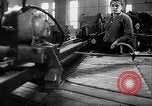 Standbild Reifenfabrik Russland Sowjetunion, 1947, aus Sekunde 32 historischem Filmmaterial Videoclip 65675054019