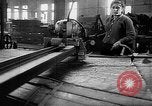 Standbild Reifenfabrik Russland Sowjetunion, 1947, aus Sekunde 34 historischem Filmmaterial Videoclip 65675054019