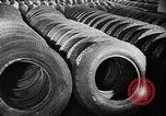 Standbild Reifenfabrik Russland Sowjetunion, 1947, aus Sekunde 55 historischem Filmmaterial Videoclip 65675054019
