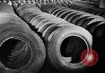 Standbild Reifenfabrik Russland Sowjetunion, 1947, aus Sekunde 57 historischem Filmmaterial Videoclip 65675054019