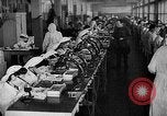 Standbild Wecker Russland Sowjetunion, 1947, aus Sekunde 28 historischem Filmmaterial Videoclip 65675054020