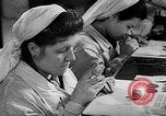 Standbild Wecker Russland Sowjetunion, 1947, aus Sekunde 33 historischem Filmmaterial Videoclip 65675054020