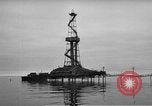Standbild Bohrinseln am Kaspischen Meer, 1947, aus Sekunde 20 historischem Filmmaterial Videoclip 65675054025