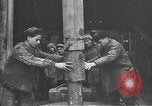 Standbild Bohrinseln am Kaspischen Meer, 1947, aus Sekunde 32 historischem Filmmaterial Videoclip 65675054025