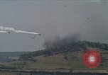 Standbild UH-1D Huey Deutschland, 1970, aus Sekunde 1 historischem Filmmaterial Videoclip 65675054055