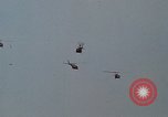 Standbild UH-1D Huey Deutschland, 1970, aus Sekunde 20 historischem Filmmaterial Videoclip 65675054055