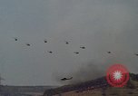 Standbild UH-1D Huey Deutschland, 1970, aus Sekunde 46 historischem Filmmaterial Videoclip 65675054055