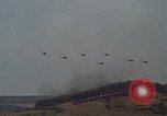 Standbild UH-1D Huey Deutschland, 1970, aus Sekunde 52 historischem Filmmaterial Videoclip 65675054055