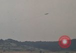 Standbild UH-1D Huey Deutschland, 1970, aus Sekunde 23 historischem Filmmaterial Videoclip 65675054056