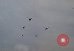 Standbild UH-1D Huey Deutschland, 1970, aus Sekunde 46 historischem Filmmaterial Videoclip 65675054056