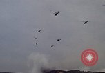 Standbild UH-1D Huey Deutschland, 1970, aus Sekunde 48 historischem Filmmaterial Videoclip 65675054056