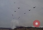 Standbild UH-1D Huey Deutschland, 1970, aus Sekunde 51 historischem Filmmaterial Videoclip 65675054056