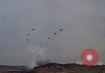 Standbild UH-1D Huey Deutschland, 1970, aus Sekunde 54 historischem Filmmaterial Videoclip 65675054056