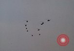 Standbild UH-1D Huey Deutschland, 1970, aus Sekunde 59 historischem Filmmaterial Videoclip 65675054056