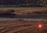 Standbild Schützenpanzer Main Deutschland, 1970, aus Sekunde 52 historischem Filmmaterial Videoclip 65675054057