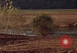 Standbild Schützenpanzer Main Deutschland, 1970, aus Sekunde 59 historischem Filmmaterial Videoclip 65675054057