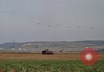 Standbild Schützenpanzer Deutschland, 1970, aus Sekunde 19 historischem Filmmaterial Videoclip 65675054058