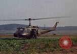 Standbild Schützenpanzer Deutschland, 1970, aus Sekunde 47 historischem Filmmaterial Videoclip 65675054058