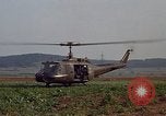 Standbild Schützenpanzer Deutschland, 1970, aus Sekunde 52 historischem Filmmaterial Videoclip 65675054058