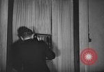 Standbild public house New York City USA, 1933, aus Sekunde 22 historischem Filmmaterial Videoclip 65675054098